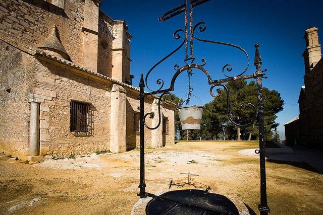 Це містечко передає весь колорит Іспанії- фото 264777