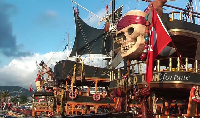 Тут пропонують всілякі розваги - фото 266575