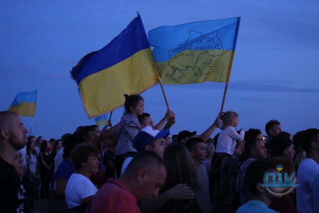 'Бумбокс' виступив на адмінмежі з Кримом - фото 264577