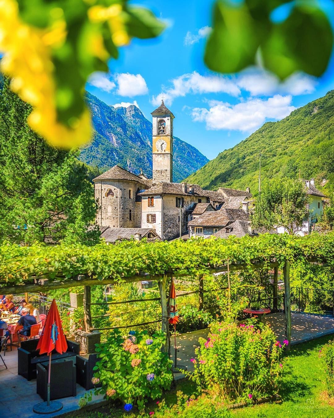 Талановитий фотограф ділиться сонячними кадрами Швейцарії