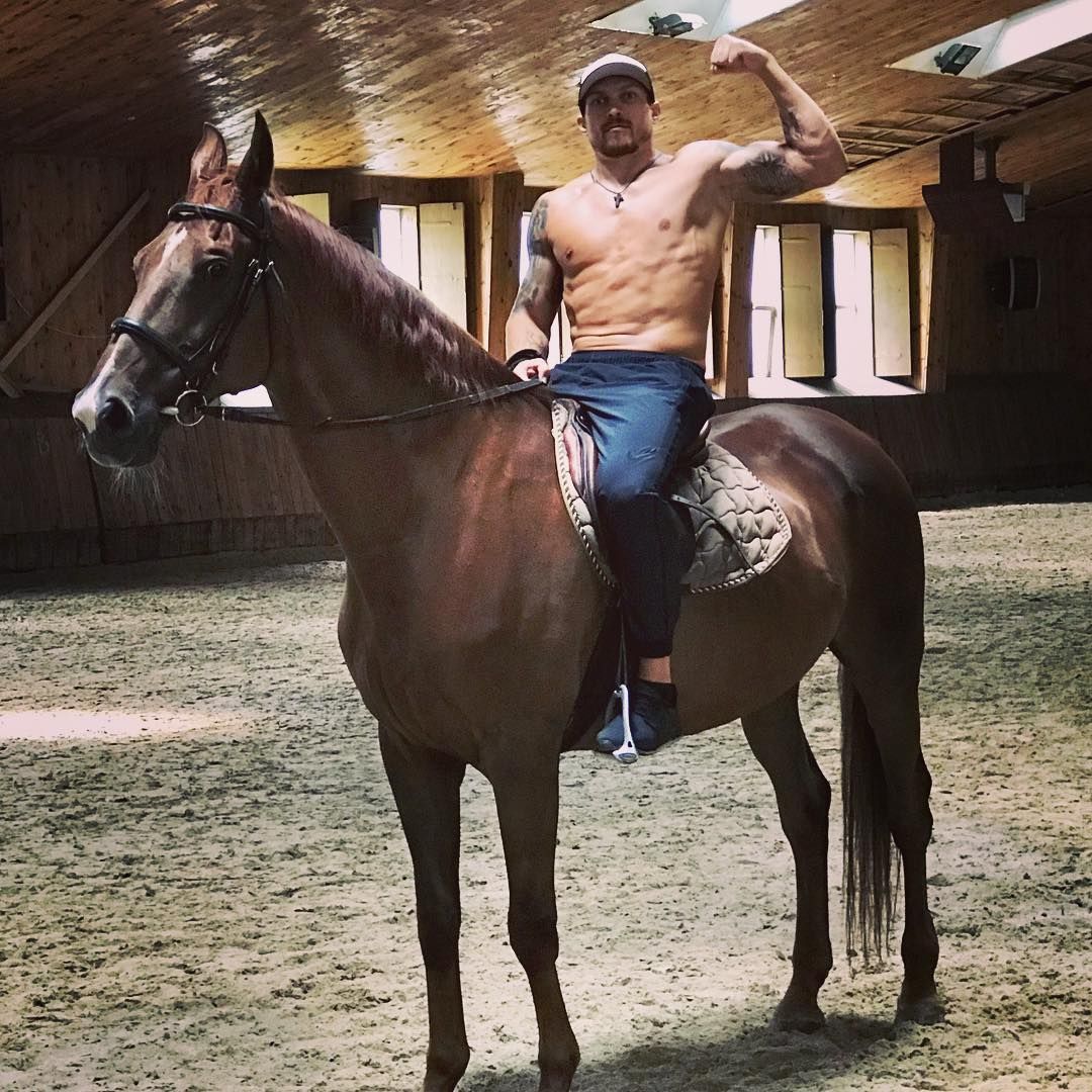 Коли очікувати новий бій Усика - фото 1