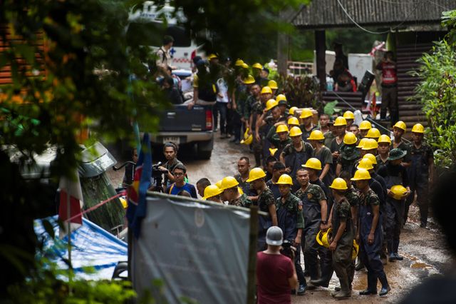 Discovery зняв фільм про тайських дітей у печері - фото 263647