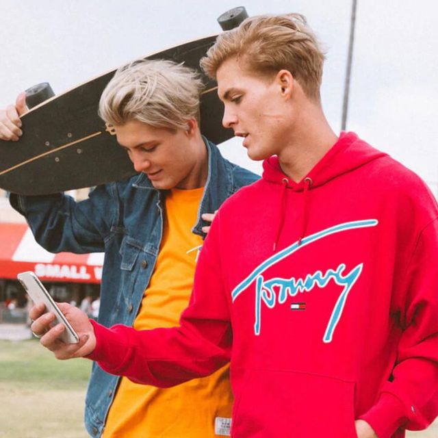 Tommy Hilfiger випустить смарт-колекцію одягу - фото 266078