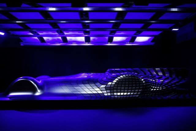 Скульптура Mercedes-Benz розповість про електричний суперкар - фото 260689