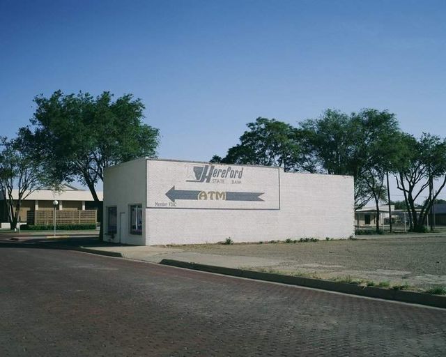 Незвично пусті вулички американського містечка- фото 266541