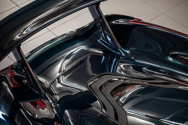 Британці удосконалили гіперкар від McLaren - фото 262511