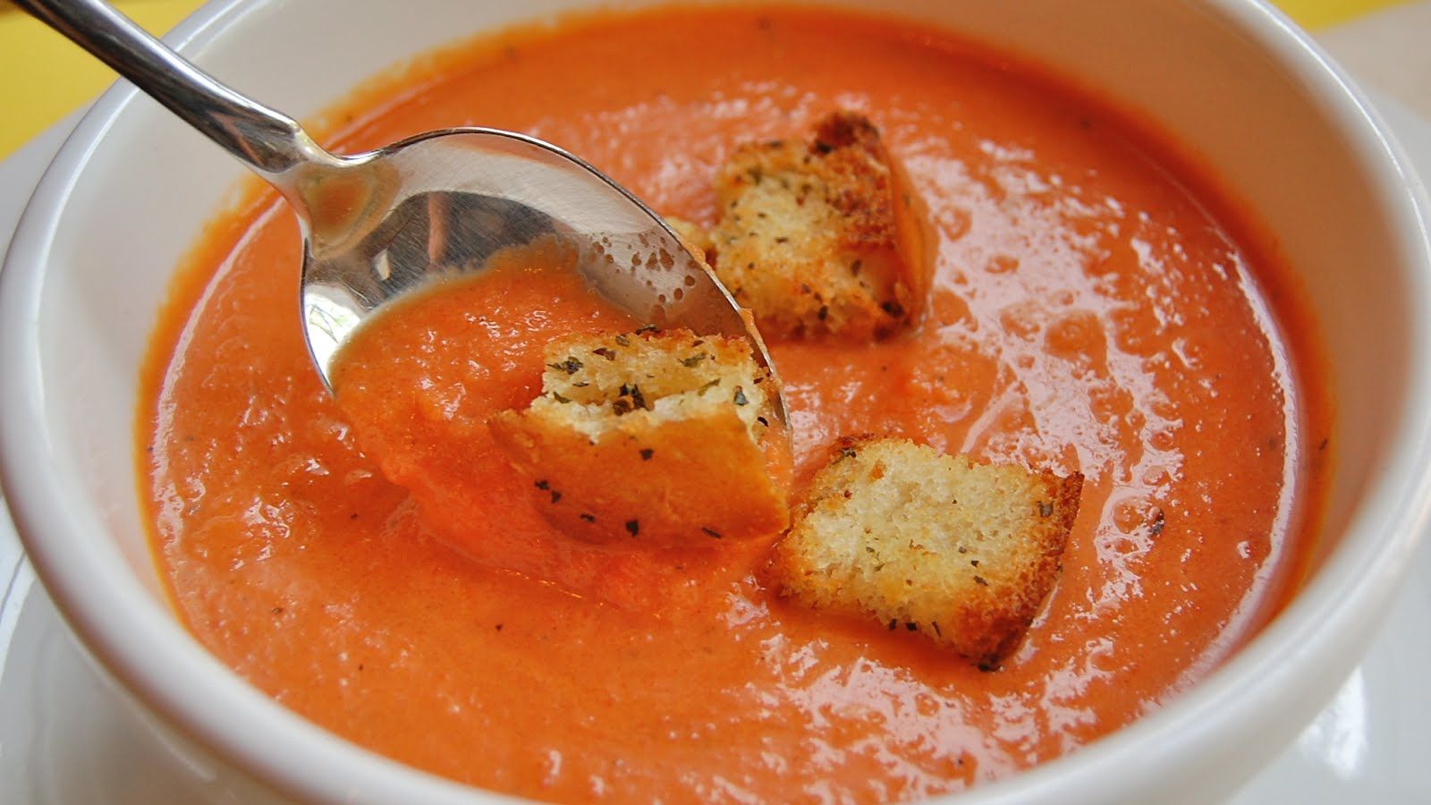 Дієтологи розповіли про унікальну супову дієту