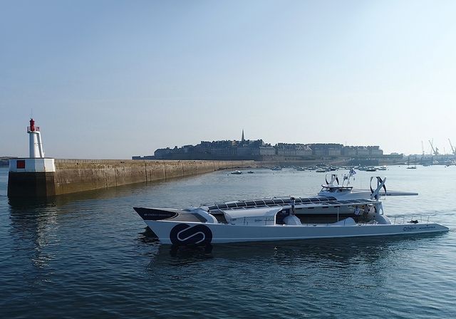 Toyota відправила в тривале плавання незвичайний човен - фото 261277