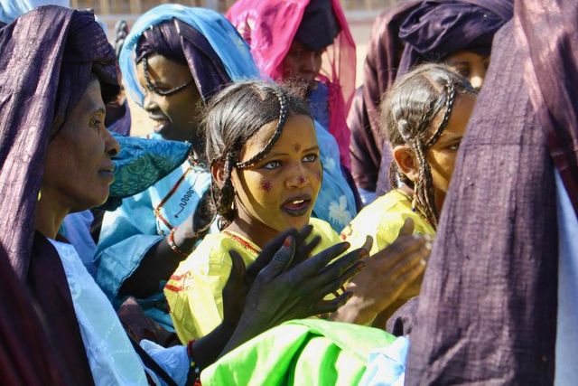 Повсякденне життя Африки в яскравих знімках - фото 265800