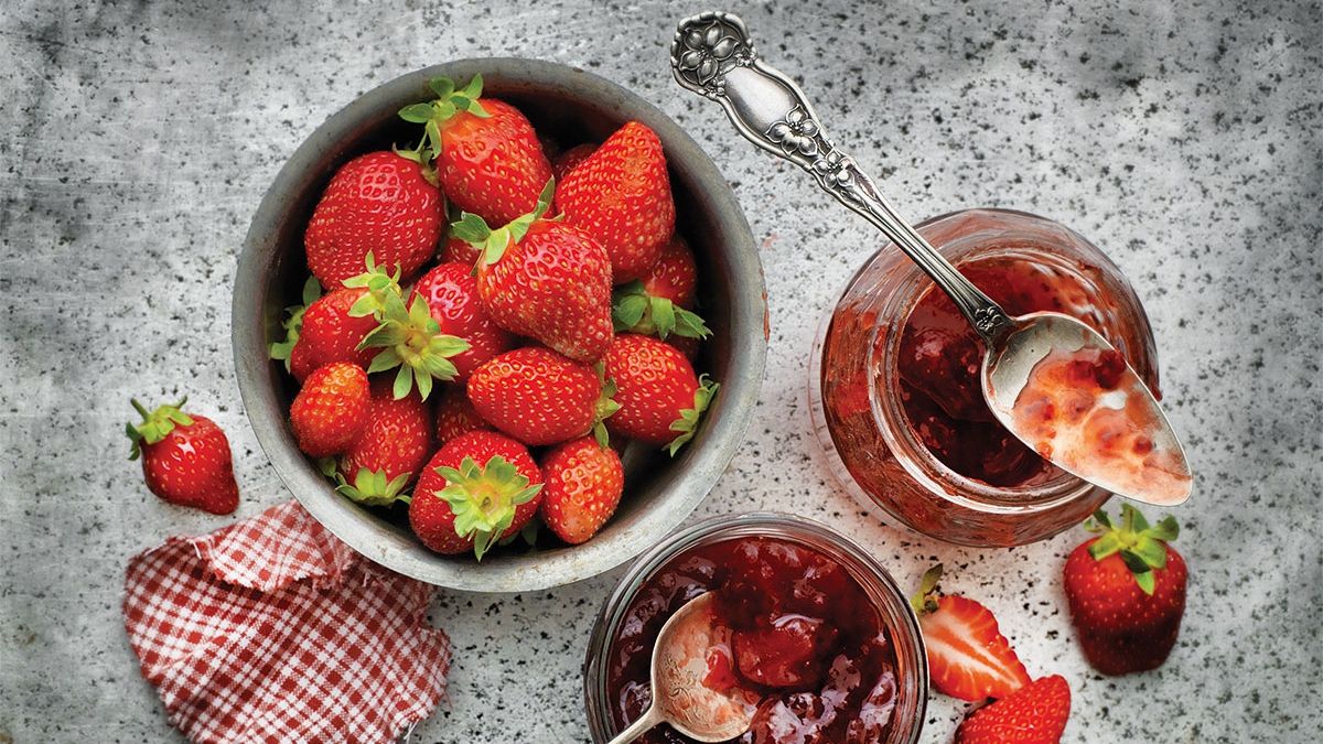 Поживне варення з абрикосів варять в розпал літа - фото 1