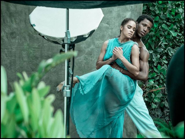 Як відбувалася зйомка календаря Pirelli 2019 з Сергієм Полуніним і Джіджі Хадід - фото 265733