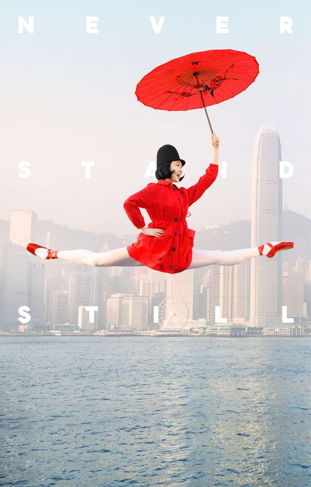 Як у Гонконгу рекламують відкриття балетного сезону: ефектні фото - фото 259629
