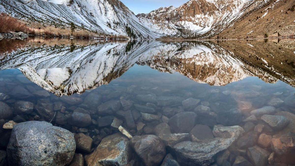 Чарівне озеро у Каліфорнії - фото 1