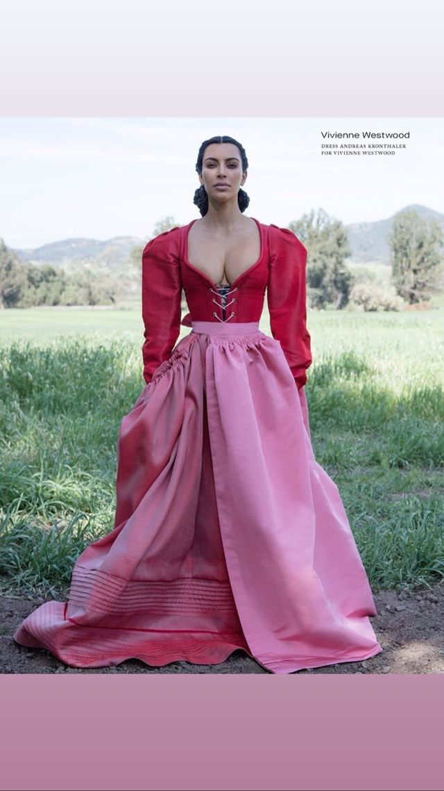 instagram.com/kimkardashian - фото 271337