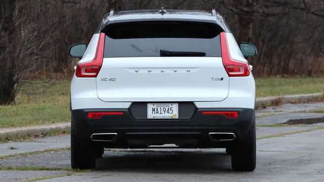 Кросовер Volvo XC40 - фото 271618