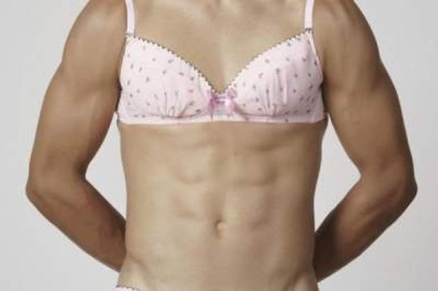 В Австралії випустили колекцію бюстгальтерів для чоловіків- фото 272901