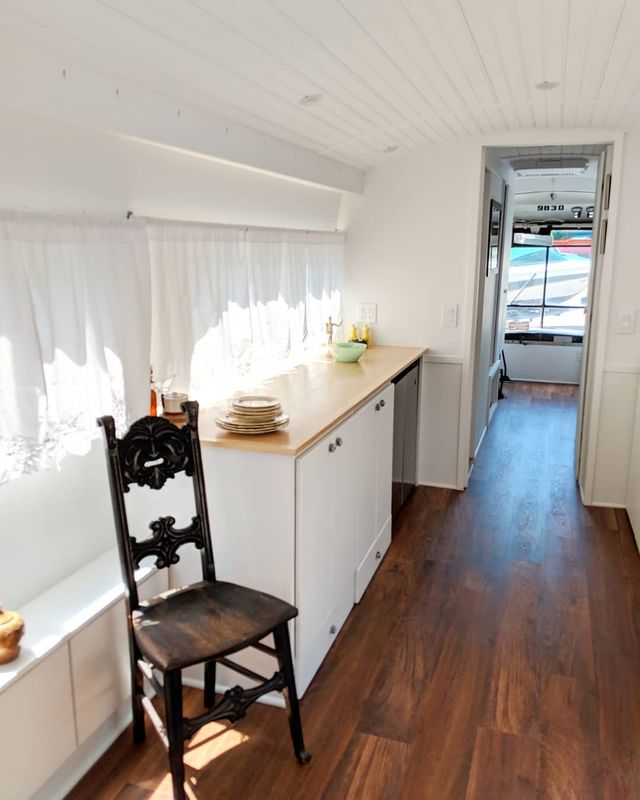 Раритетний автобус GMC 1966 у новому житті - фото 267121