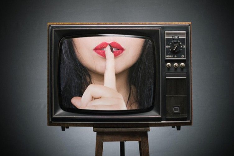 У Британї на стадіоні під час гри увімкнули порно