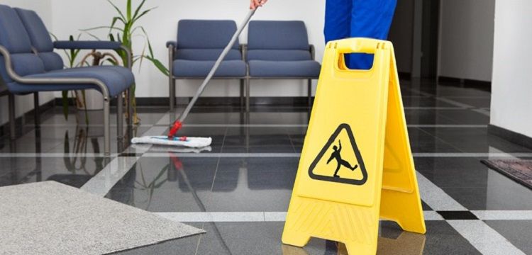 Новий метод прибирання українського комунальника розсмішив мережу