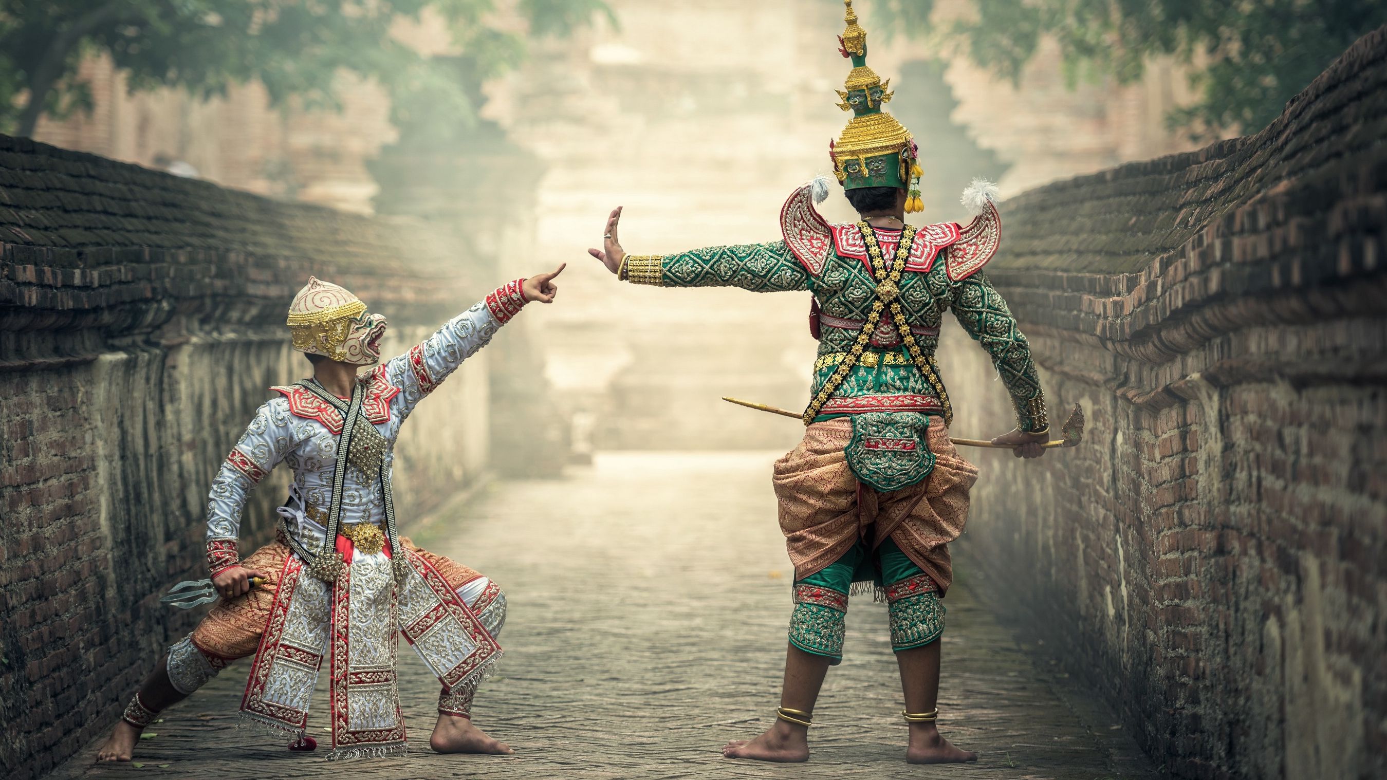 Йога на слоні і трансфер на параплані: названо найдивніші послуги в готелях світу