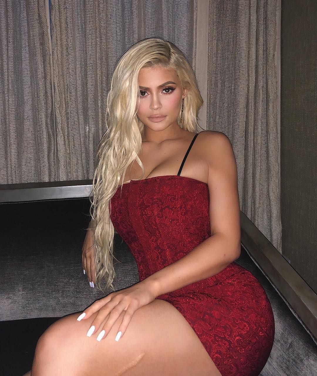 Кайлі Дженнер показала спокусливу фігуру - фото 1