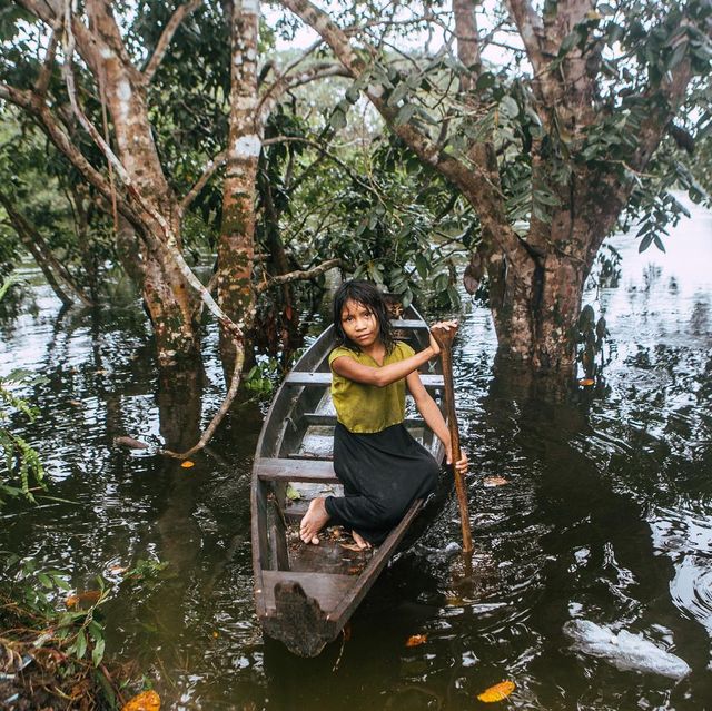 Як живуть племена в джунглях Амазонії: атмосферні фото - фото 267954