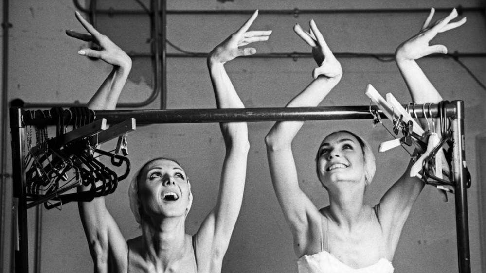 Фотограф показав життя балерин за лаштунками