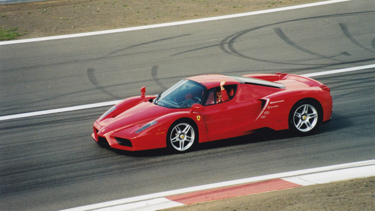 Ferrari Шумахера дещо відрізняється від стандартної моделі - фото 1