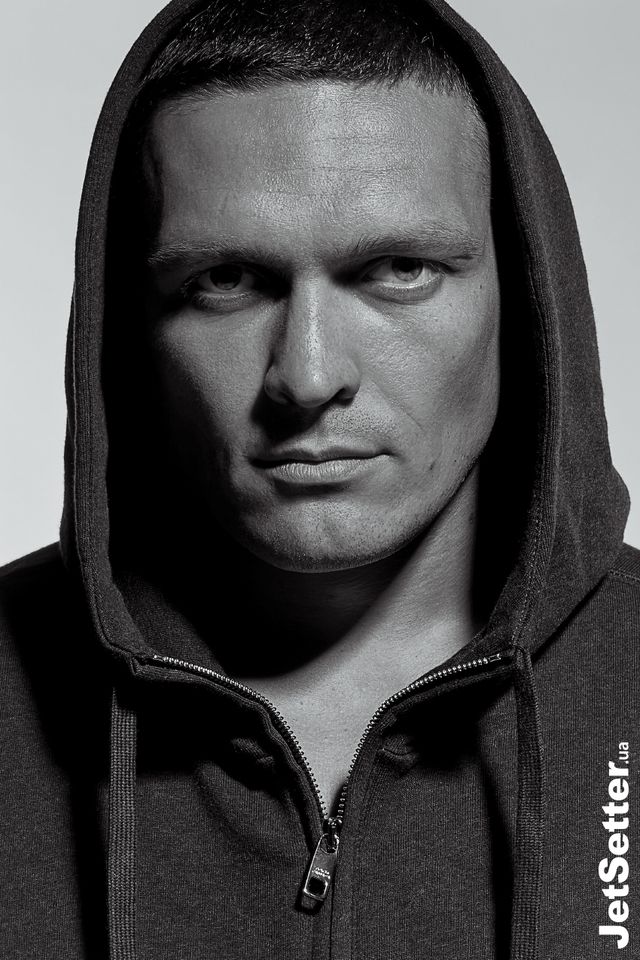 Олександр Усик у брутальній фотосесії - фото 272095