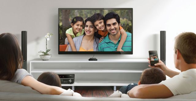 Телевізори та смартфони негативно впливають на сексуальне життя - фото 272436