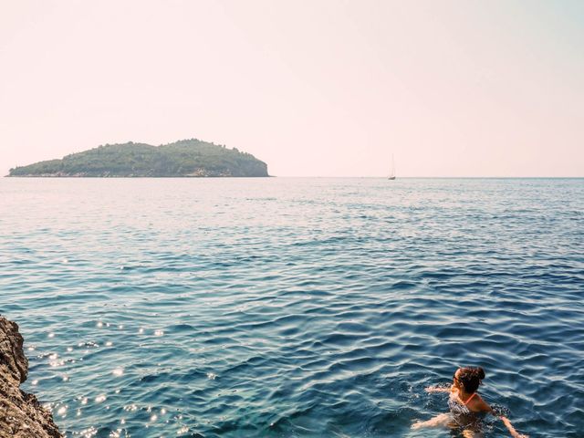 На цьому пляжі є власний ресепшн- фото 270454