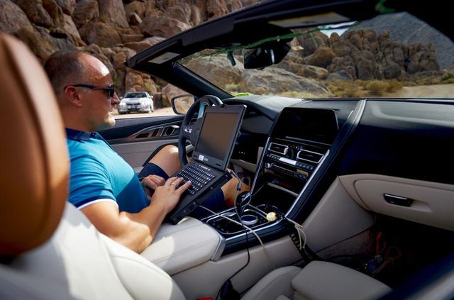 З'явилися перші офіційні знімки кабріолета BMW 8 серії - фото 272989