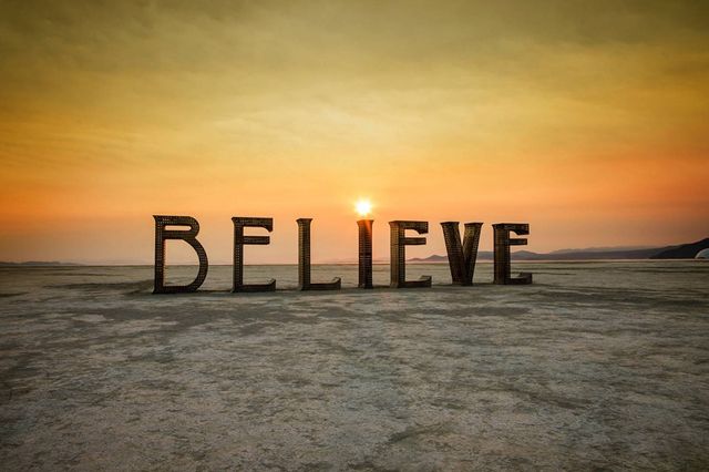 Фото з книги Dust to Dawn - фото 272568