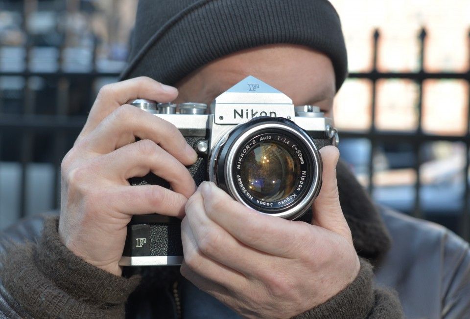 Nikon показав тизер першої повнокадрової бездзеркалки