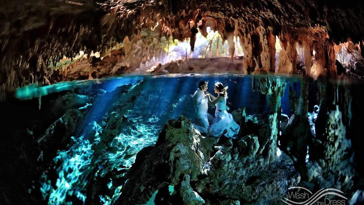 Фотограф з Мексики влаштовує підводні фотосесії закоханих - фото 1