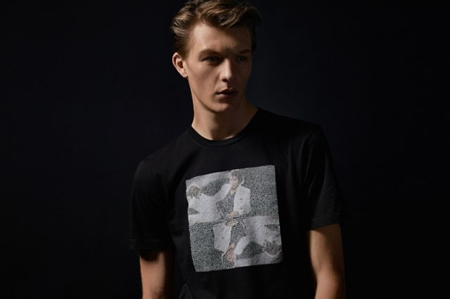 Boss відтворили білосніжний костюм Майкла Джексона - фото 272630