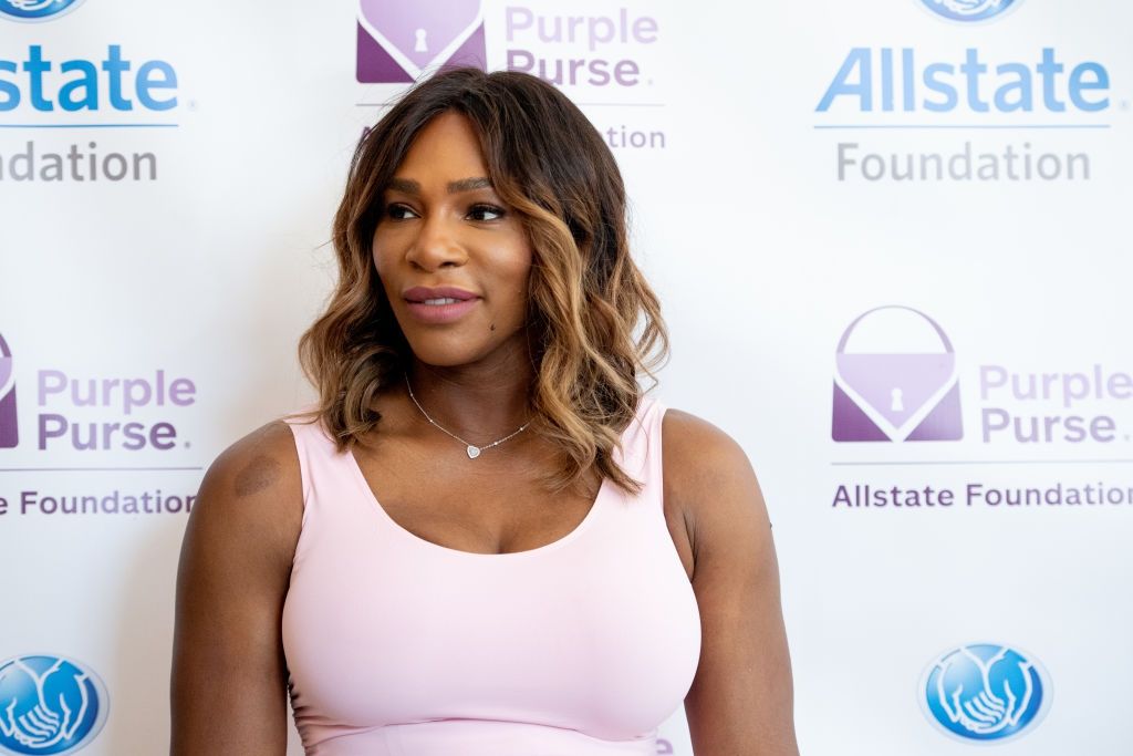 Серену Вільямс розкритикували через костюм