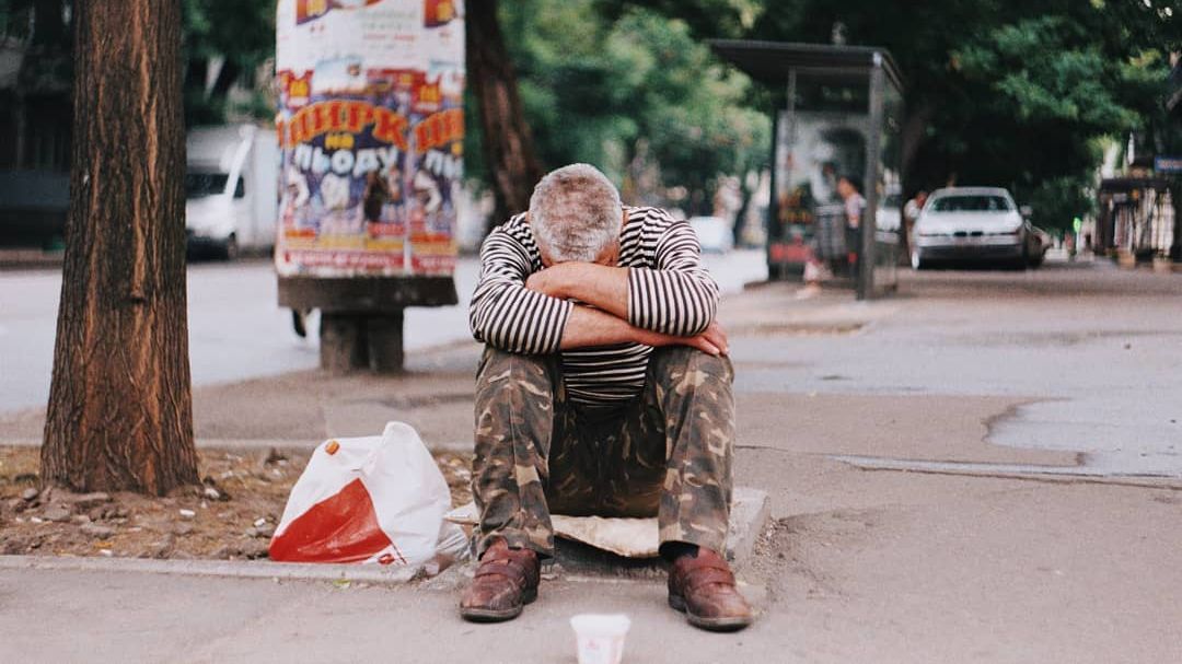 Головним кредо сторінки є фраза "Ми тут допомагаємо людям" - фото 1