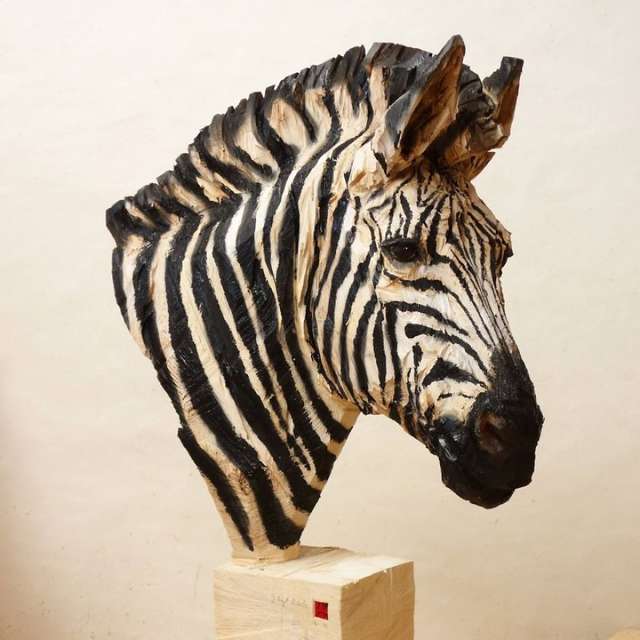 Талановитий німець створює неймовірні скульптури з дерева - фото 270344