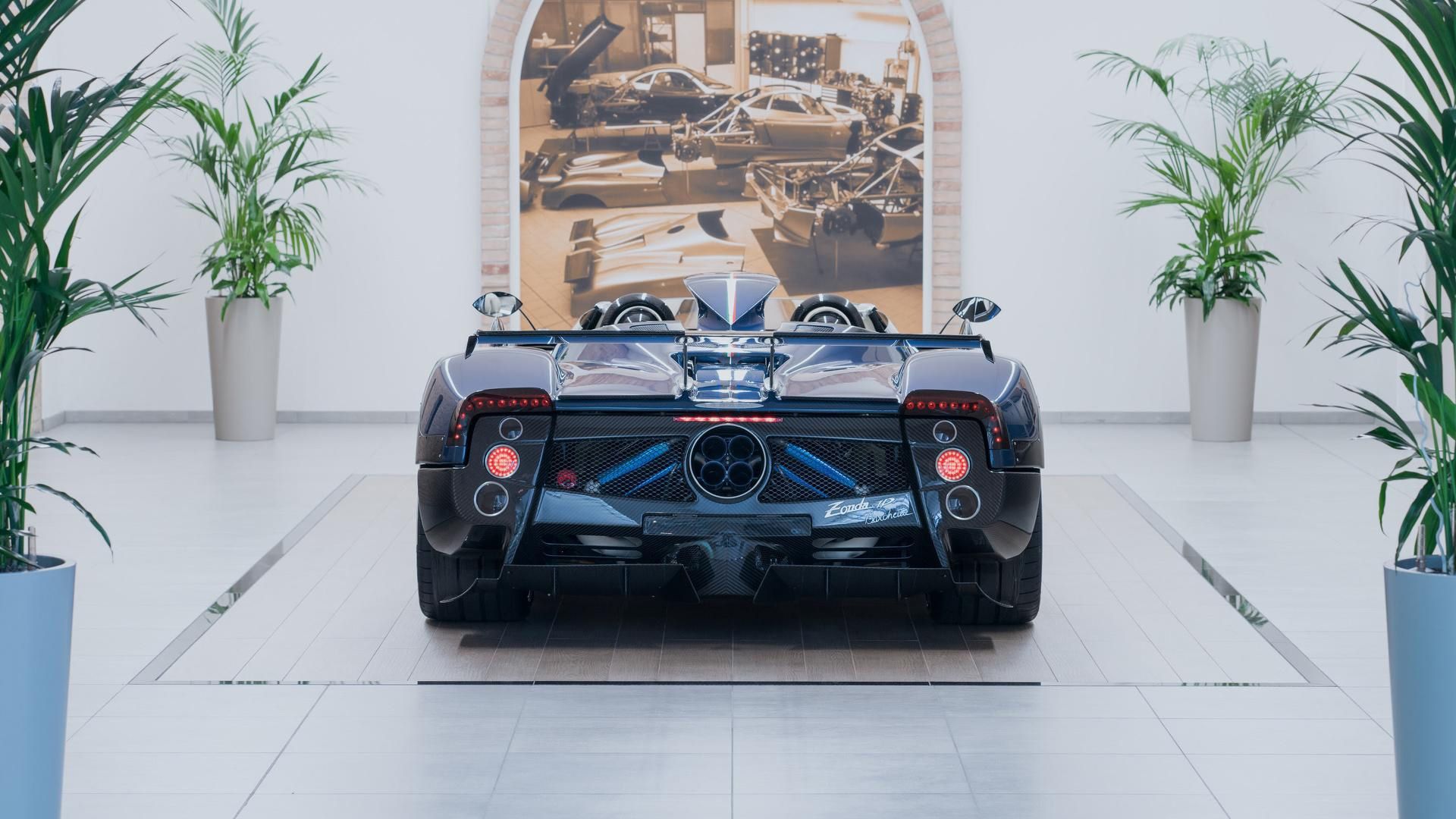 Важить Pagani Zonda HP Barchetta всього 1250 кг - фото 1