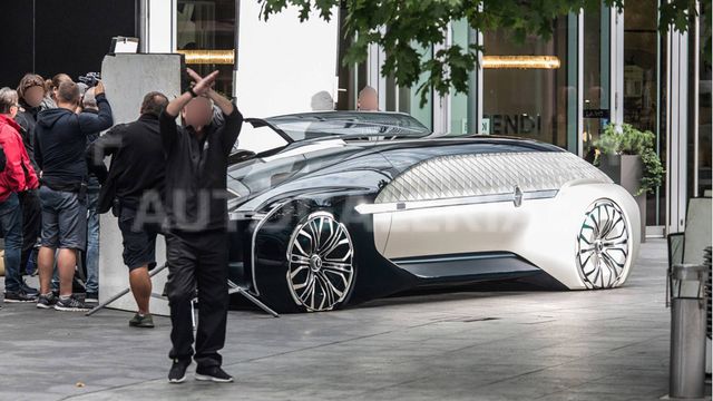 Новий концепт-кар Renault застали на вулицях Варшави - фото 272763