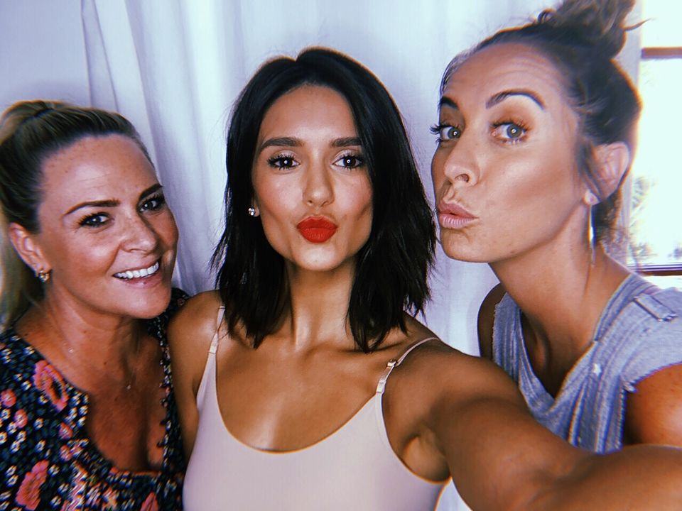 Ніна Добрев похизувалась стрункою фігурою