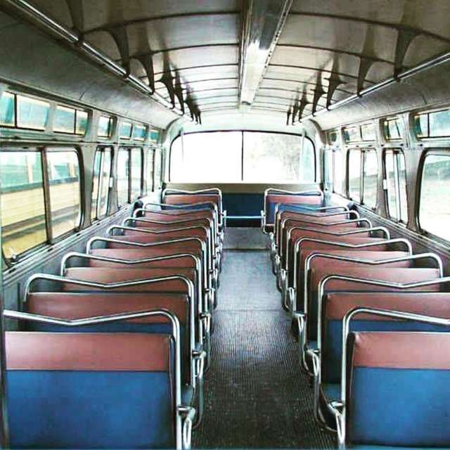 Раритетний автобус GMC 1966 у новому житті - фото 267117