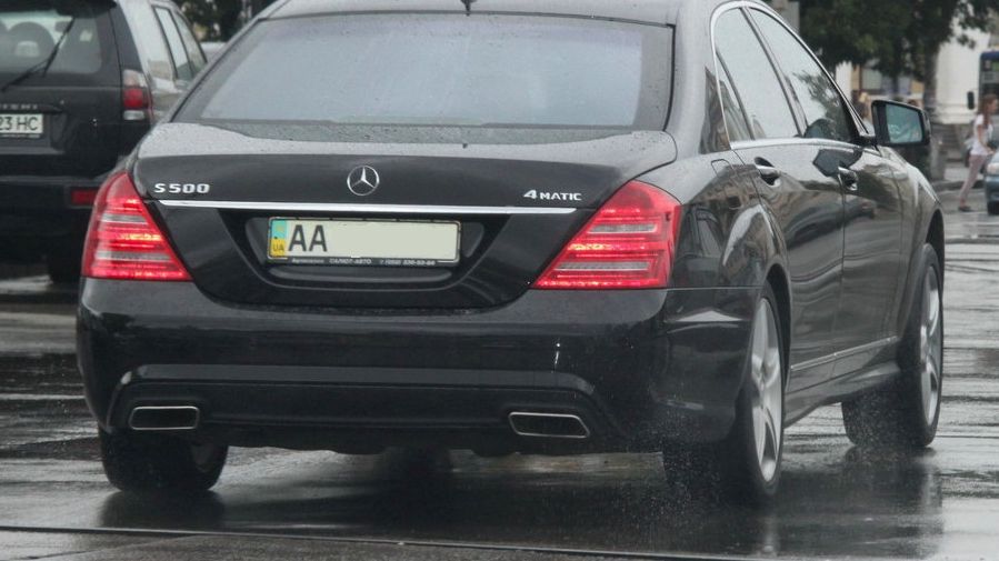 Як виглядають нові серії автомобільних номерів - фото 1
