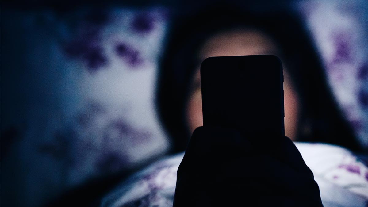 Мобільні гаджети крадуть у нас 25 хвилин повноцінного сну - фото 1