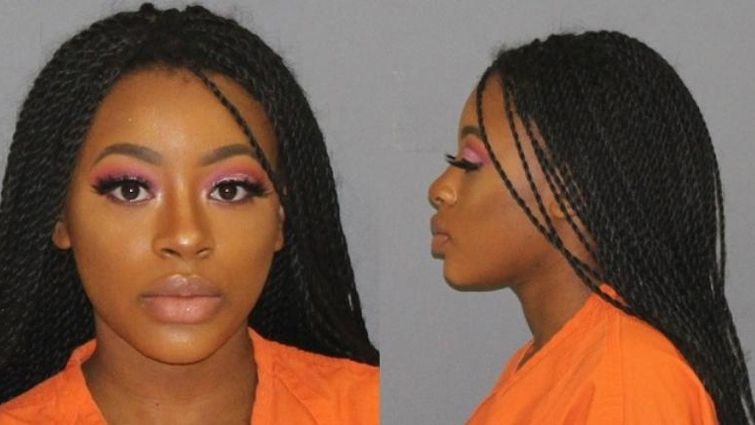 Як заарештована американка стала макіяж-зіркою