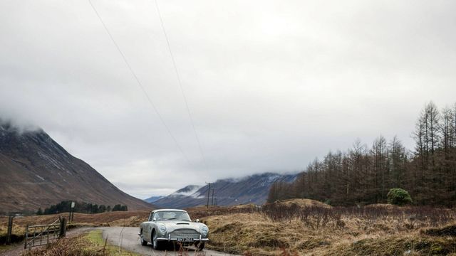 Aston Martin випустить 25 'шпигунських' DB5 - фото 271198
