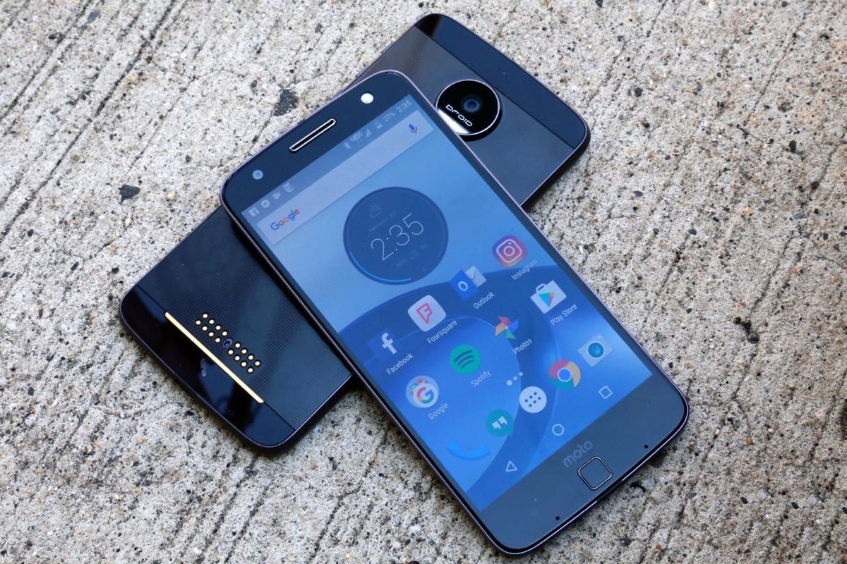 Motorola One показали на фото