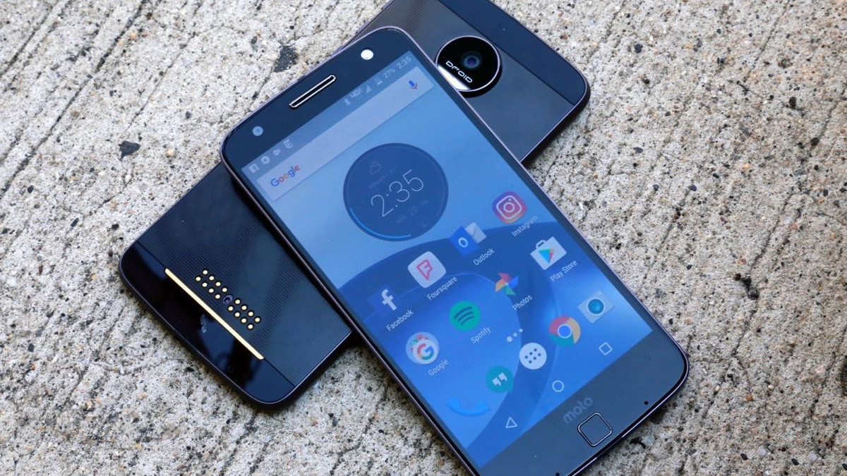 Motorola покаже смартфон на "голому" Android - фото 1