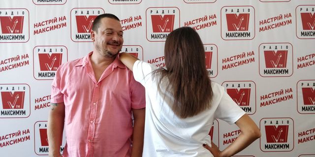 Льоня Сенкевич і Ксюша - ведучі ранкового шоу на Радіо МАКСИМУМ - фото 271130